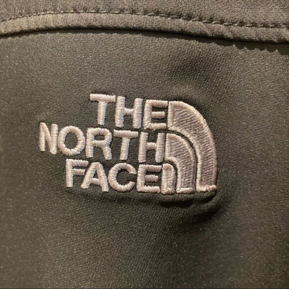 THE NORTH FACE Sz M Soft Shell Many Pockets and Drawstrings Mesh Jacket - Picture 2 of 14